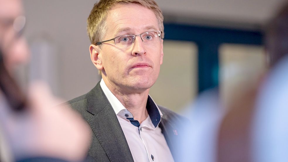 Ministerpräsident Daniel Günther muss die Dienstreise nach Dänemark absagen. Er hat eine Magen-Darm-Grippe. Foto: www.imago-images.de