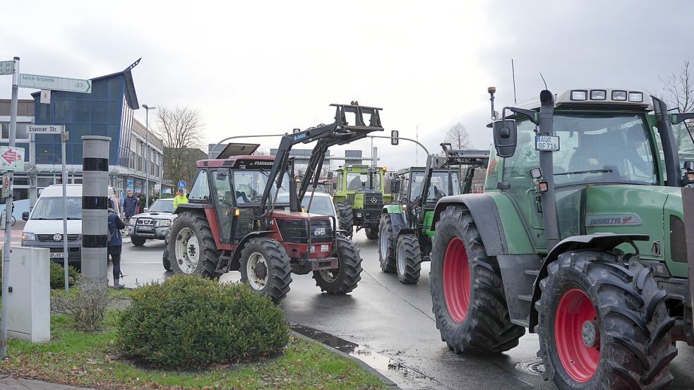 Am Sonnabend war die Auricher Innenstadt zeitweise dicht wegen des Protestes der Landwirte. Für kommenden Montag ist eine Protestaktion in Wiesmoor angemeldet, derzeit aber noch nicht genehmigt. Foto: Helmut Vortanz