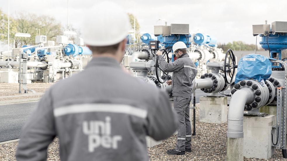 Uniper-Mitarbeiter am Erdgas-Speicher in Etzel bei Friedeburg (Landkreis Wittmund). Foto: Uniper
