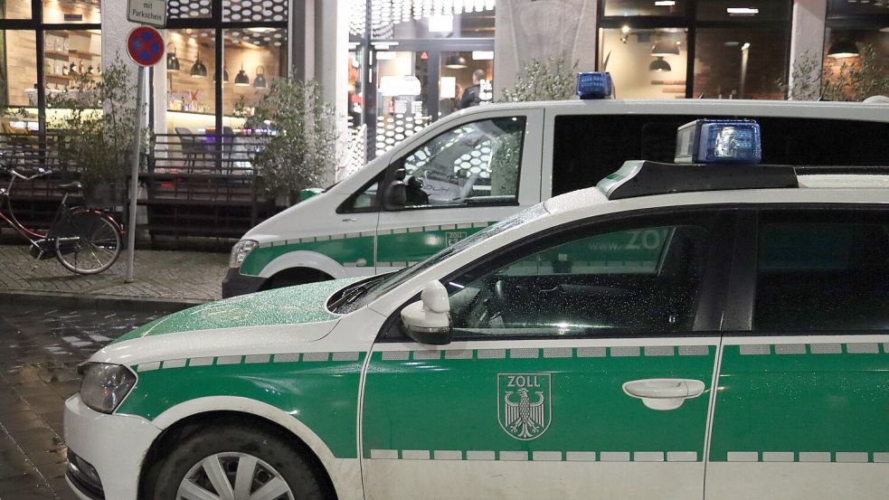 Die Finanzkontrolle Schwarzarbeit des Hauptzollamts Bremen im Einsatz. Foto: Hauptzollamt Bremen