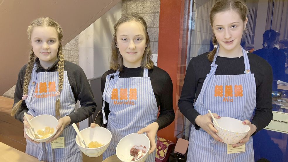 Mögen gerne Gummi-Bärchen: Friederike Bekker, Mariella Fichtner und Mia Filus. Foto: Schuurman