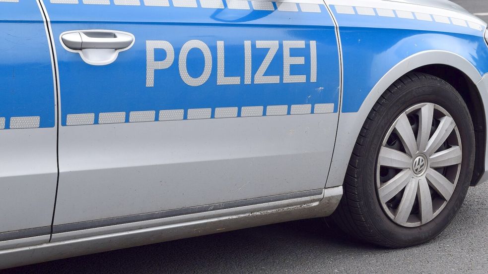 Die Polizei wurde in die Nähe des Emder Flughafens gerufen. Bild: Pixabay