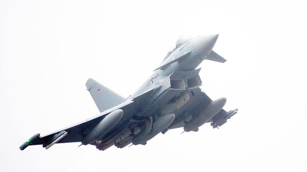 Ein Eurofighter sorgte am Montag für Lärm über Ostfriesland. Textbaustein: BildhinweisSymbolfoto: Dittrich/dpa