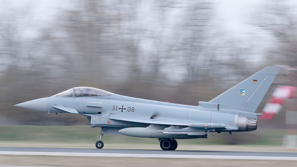 Ein Eurofighter startet. Symbolfoto: Sven Hoppe/dpa