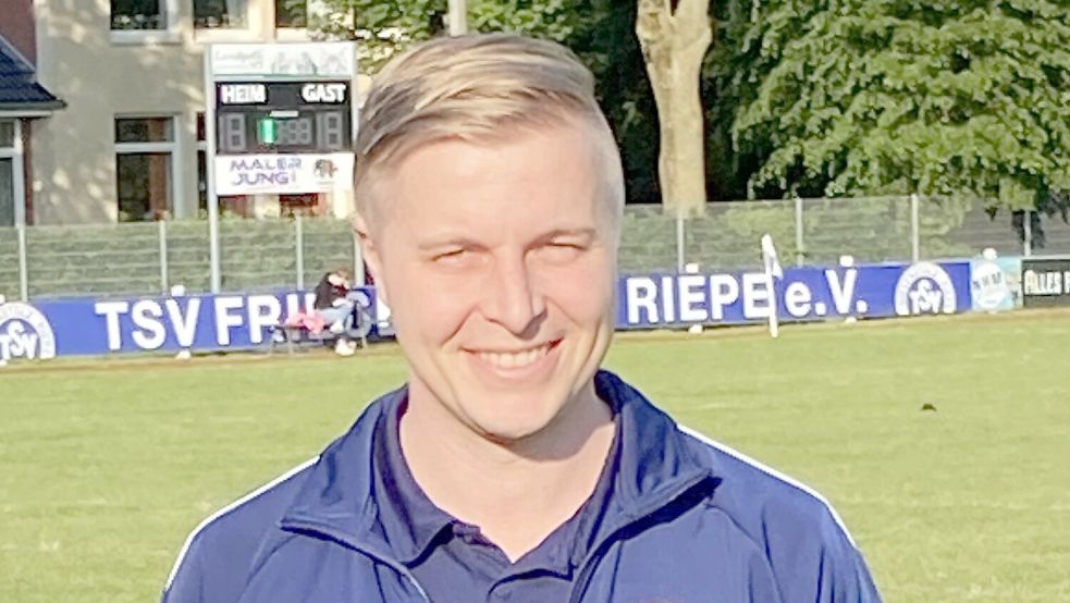 Sören Tomljanovic bleibt Trainer der ersten Mannschaft.