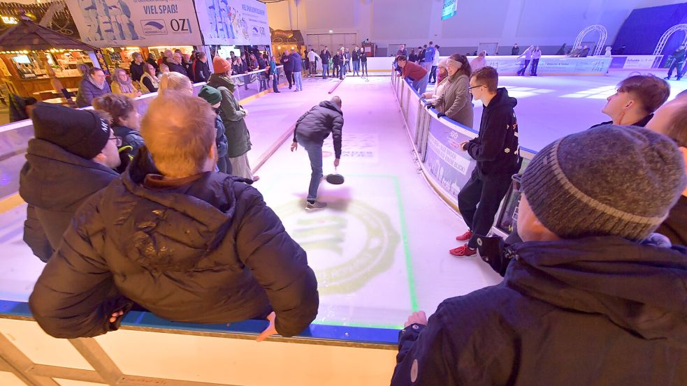46 Mannschaften haben sich bei den Eisstockmasters gegeneinander gemessen. Foto: Ortgies