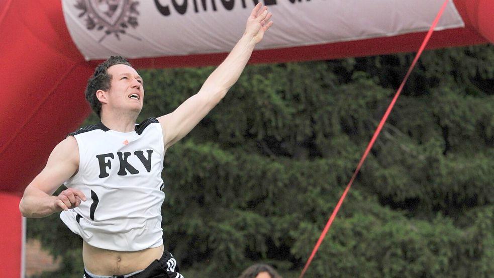 Das Klootschießen ist der Ursprung des Friesensports. Unser Foto zeigt den Ostfriesen bei der EM 2012 in Italien. Foto: Archiv