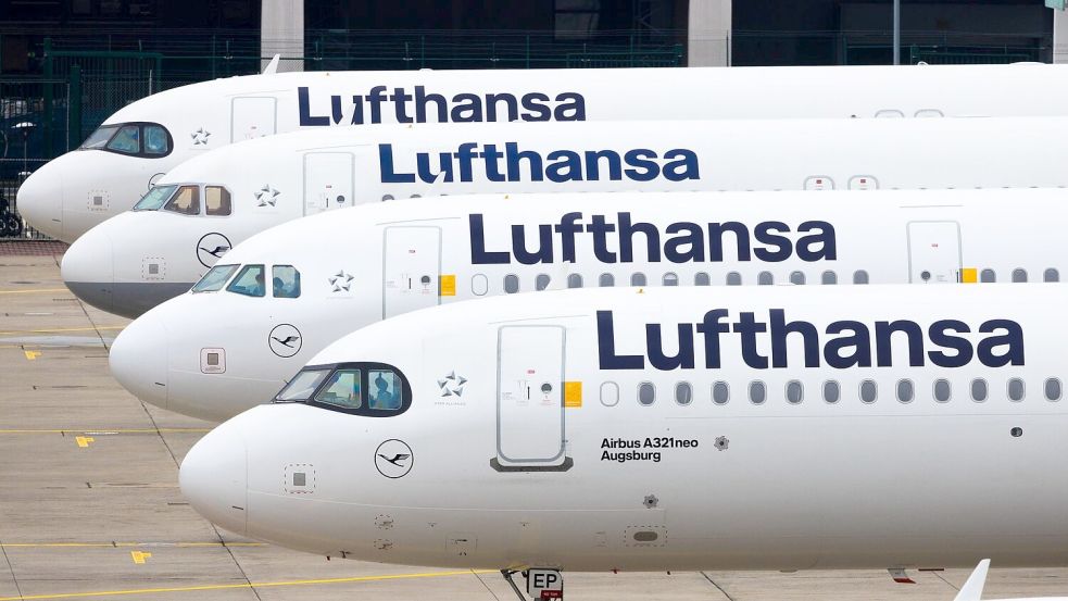 Die Lufthansa-Aktionäre dürfen nach mehreren Nullrunden infolge der Pandemie für 2023 wieder mit einer Dividende rechnen. Foto: Lando Hass/dpa