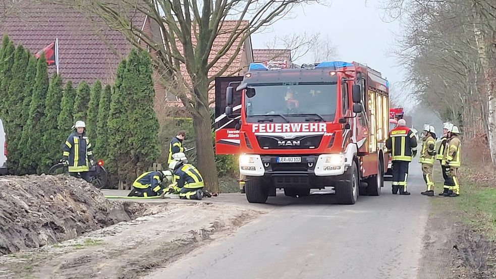 Die Feuerwehr war in die Straße Lüttje Weideweg ausgerückt. Foto: Wolters