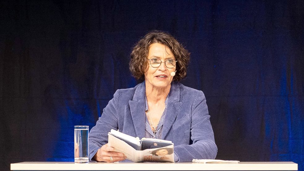 Raus aus der Fernsehrolle: Schauspielerin Ulrike Folkerts bei ihrer Osnabrück-Premiere im NOZ-Medienzentrum. Foto: Ernesto Moses Wiebrock