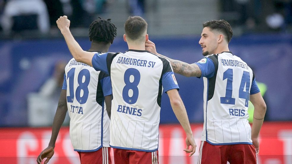 Mit dem Sieg gegen Wiesbaden hält der Hamburger SV Anschluss an die direkten Aufstiegsränge. Foto: Christian Charisius/dpa