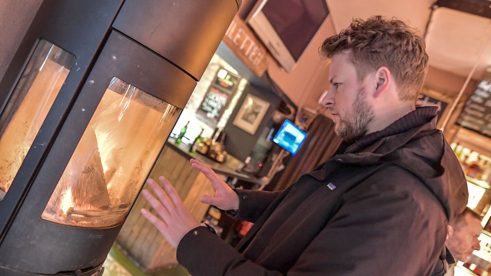 Aufwärmen: Die Ofenidee hat sich das Einstein auf Norderney abgeguckt, heißt es. Foto: Ortgies