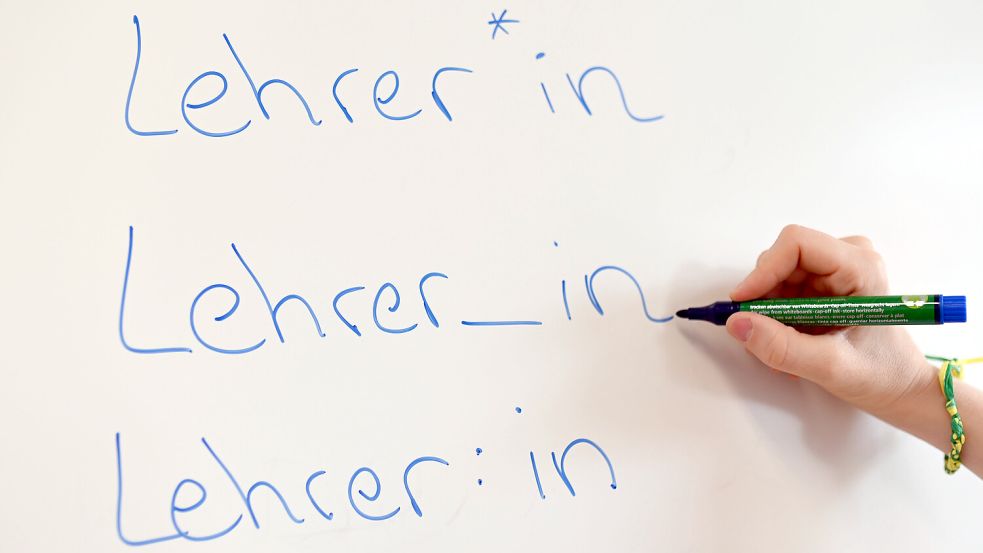 Die gesellschaftspolitische Debatte um das Gendern hält an. Vor allem Varianten mit Sonderzeichen stehen in der Kritik. Foto: dpa/Uli Deck