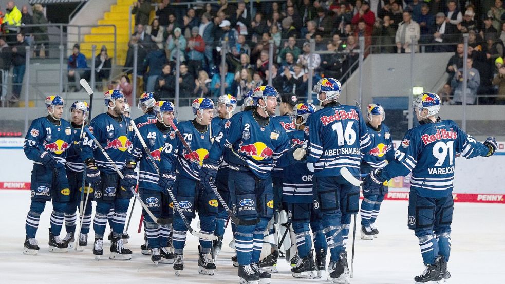 Red Bull München ist in den DEL-Playoffs auf Kurs. Foto: Sven Hoppe/dpa