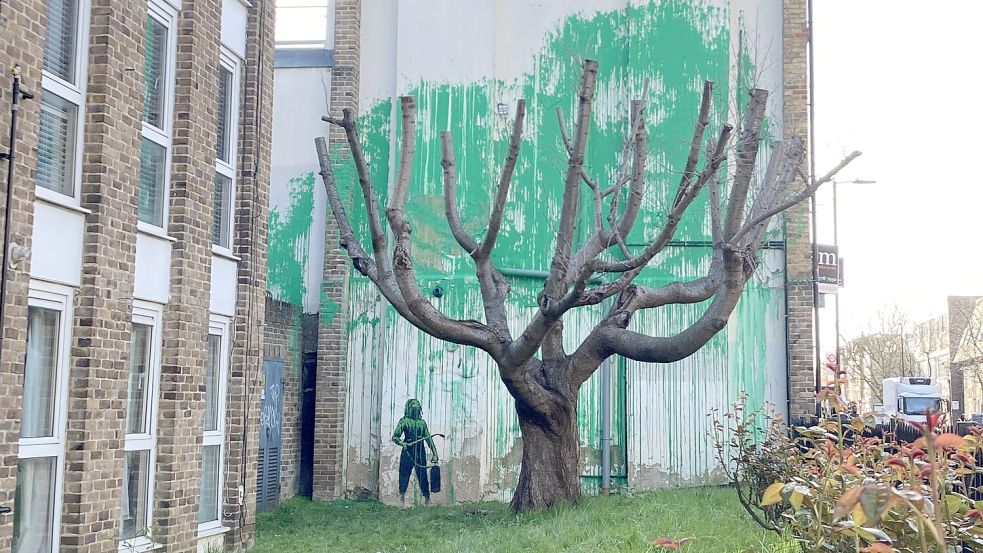 Neues Banksy-Kunstwerk an einer Hauswand in London. Foto: dpa/Ella Nunn
