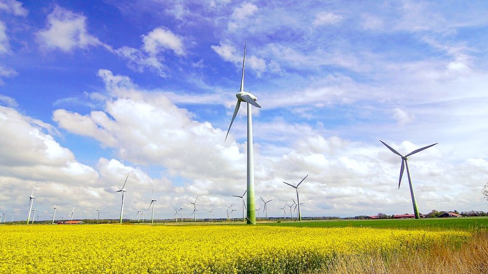 Die Gemeinde Krummhörn hat bereits fast 130 Windkraftanlagen auf ihrem Gebiet. Mehr könnten nach einem Ratsbeschluss hinzukommen. Symbolfoto: Pixabay