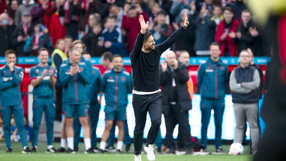 Bayer 04 Leverkusen geht mit 13 Punkten Vorsprung in die letzten sieben Bundesliga-Spieltage. Foto: Marius Becker/dpa