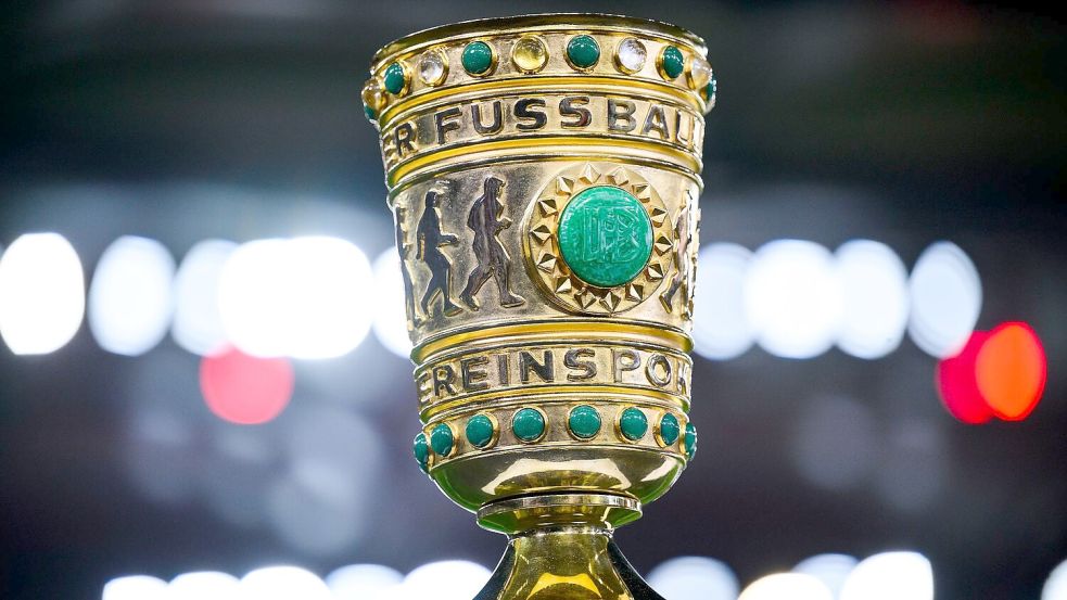 3,45 Millionen Euro erhielten der 1. FC Saarbrücken und der 1. FC Kaiserslautern allein für den Sprung in die Runde der letzten Vier. Foto: Tom Weller/dpa