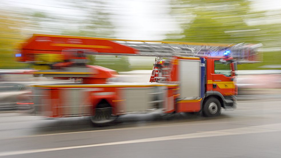 Mit einer eigenen Drehleiter sollen die Feuerwehren in Moormerland ausgerüstet werden. Foto: Robert Michael/dpa