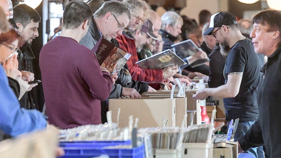 Schallplatten und CDs gibt es am Sonntag bei einer Börse im Zollhaus in Leer. Foto: Ortgies/Archiv