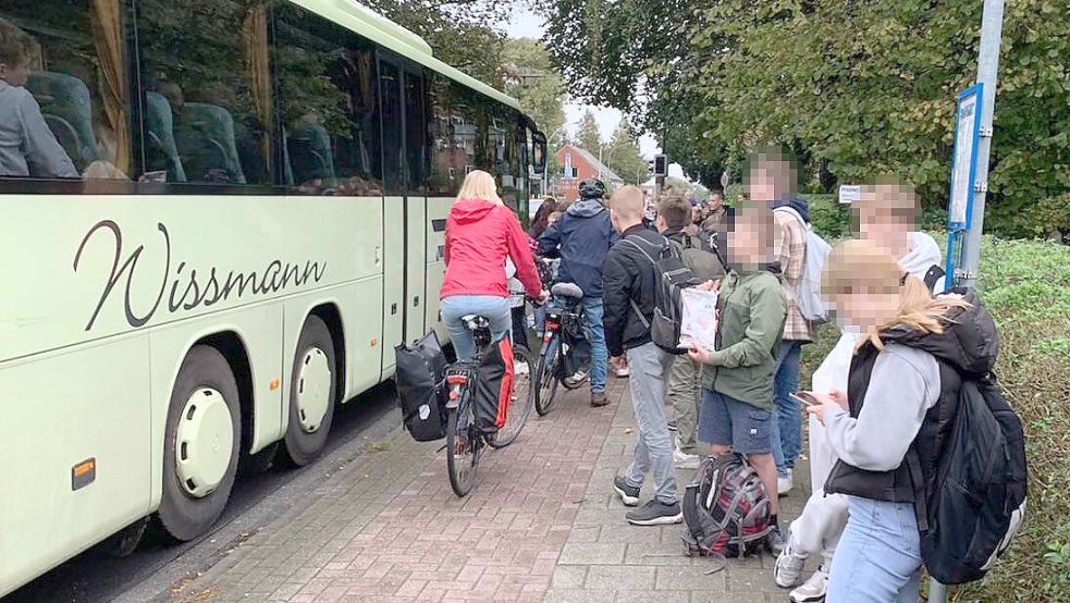 An dieser Stelle warteten nachmittags manchmal bis zu 40 Schülerinnen und Schüler auf ihren Bus. Foto: privat/Archiv