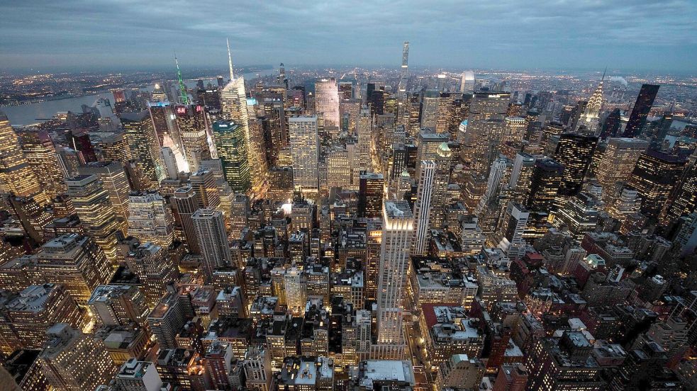 Die Skyline von Manhattan mit ihren vielen Bürotürmen. Ein ungewöhnlich starkes Erdbeben und mehrere Nachbeben hatten erschüttert. Foto: Gregor Fischer/dpa