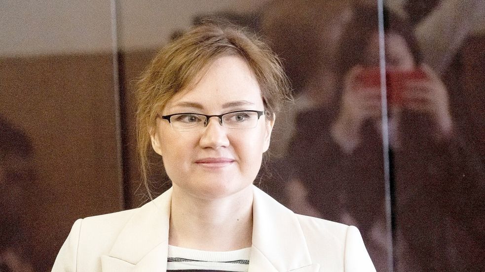 Lilia Tschanyschewa steht während einer Anhörung im Juni 2023 in einem Gerichtssaal des Kirowski Bezirksgerichts. Foto: -/AP/dpa