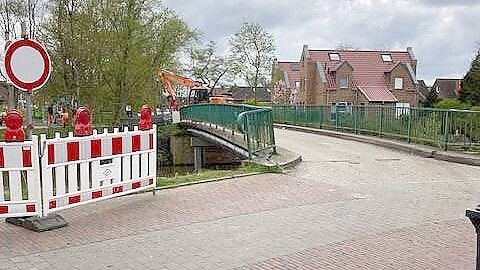 Die Bauarbeiten an der Brücke am Pilsumer Weg beginnen. Foto: Oliver Janssen