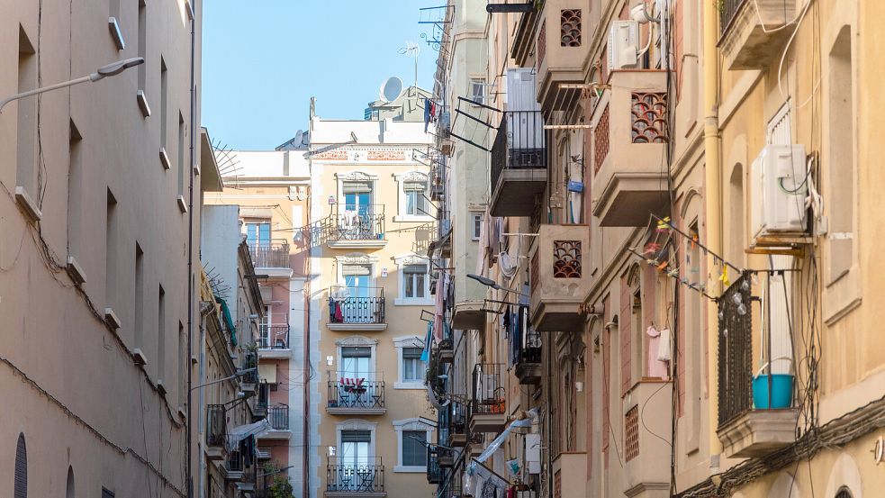 Spaniens Mietpreise sind in den letzten Jahren deutlich stärker gestiegen als die Einkommen. Foto: IMAGO/Robert Poorten