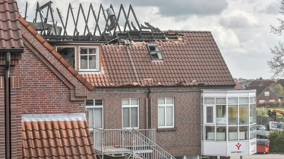 Das ehemalige Fehn-Hotel in Wiesmoor wurde durch das Feuer schwer beschädigt. Foto: Ortgies