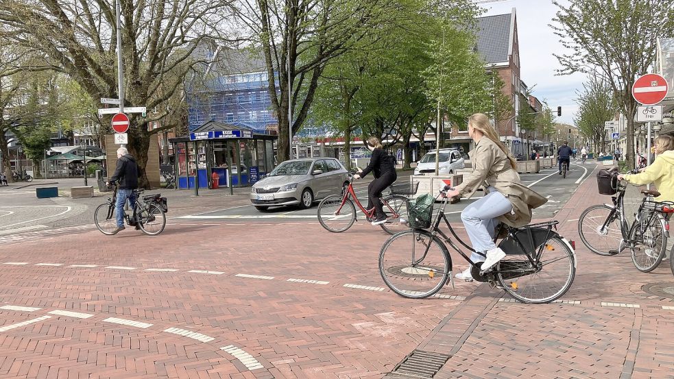 Zumindest hier ist es ruhiger geworden: Verkehrslärm-Abbau durch Vorrang für den Radverkehr auf der Neutorstraße. Foto: Schuurman