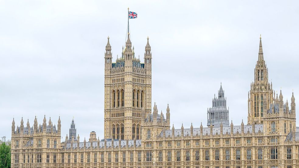 Das britische Unterhaus hat zwei Änderungsanträge des Oberhauses mit Regierungsmehrheit abgelehnt. Foto: Sina Schuldt/dpa