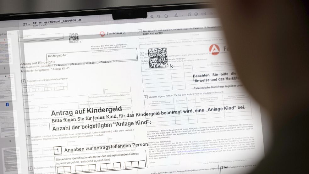 Kindergeld-Anträge: Ab 2025 dürfen Familie auf eine weitere Erhöhung freuen. Foto: dpa/Hannes P Albert