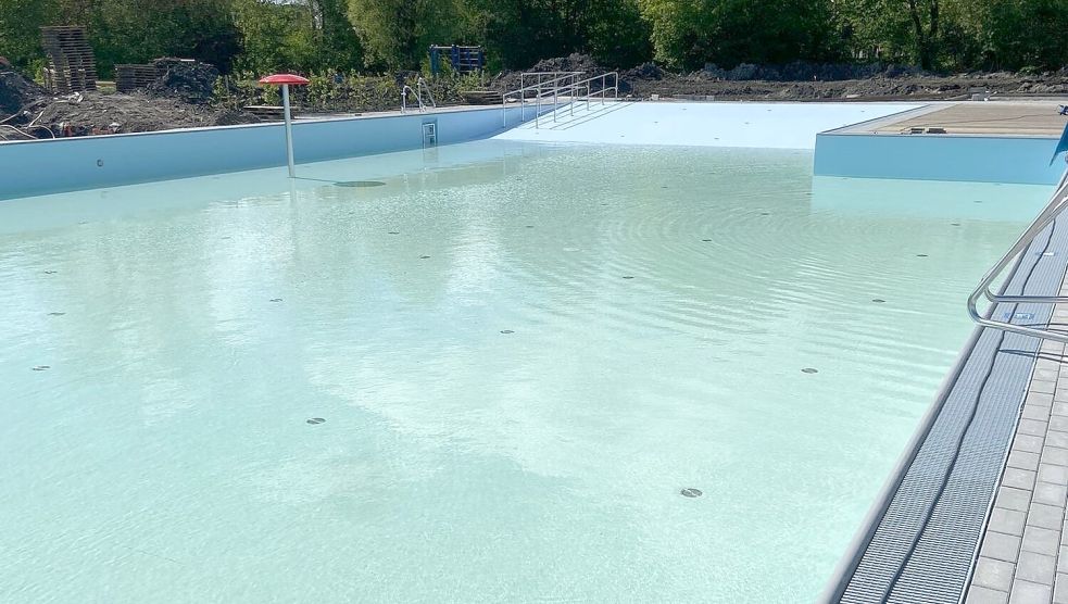 Im Lehrschwimmbecken ist seit Mittwoch, 24. April, Wasser. Foto: Stadt Emden