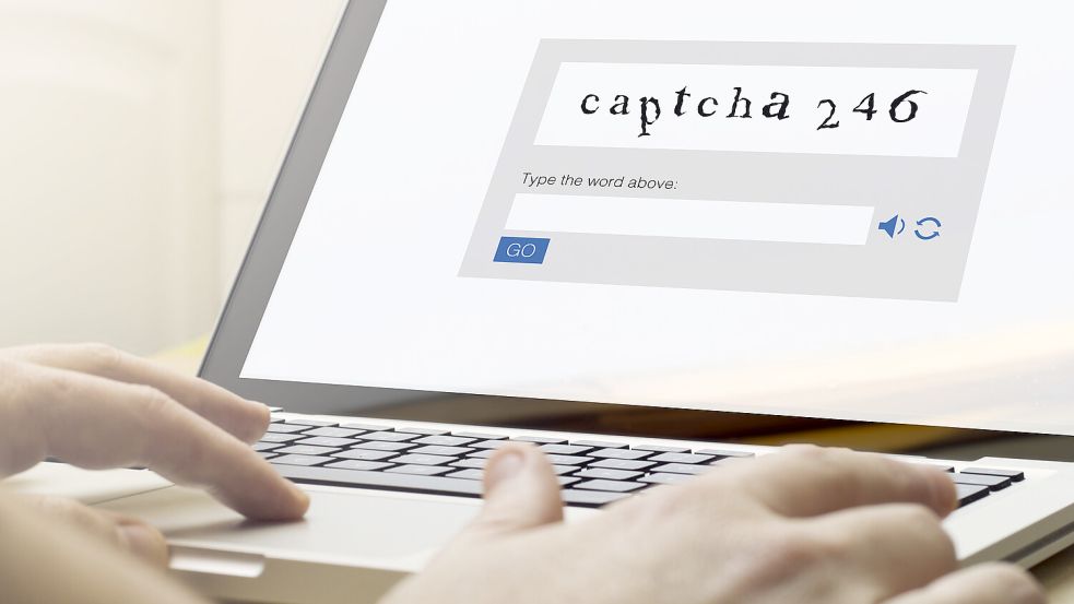 Mit der Captcha-Abfrage trainieren Sie gratis die Künstliche Intelligenz von Google. Foto: IMAGO/Dreamstime