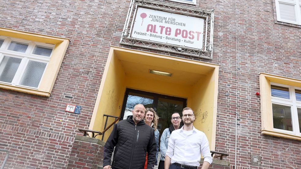 Bas Reinecke (von links), Birgit Zuther, Simone Meyer-Sommer und Marvin Liebtrau haben Erfahrungen mit den Problemen von Jugendlichen – und warum daraus manchmal Schulverweigerung wird. Foto: Hock