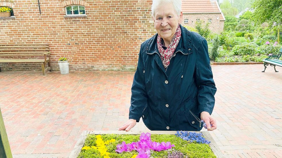 Dieses Bild von Anneliese Schoon wird am 9. Mai zusammen mit anderen Blütenbildern an der Schmiede Striek ausgestellt. Foto: Buß