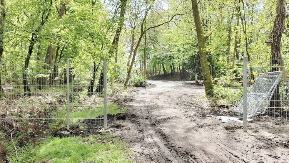 Der Zaun um die Freilichtbühne herum soll die Sicherheit in diesem Areal erhöhen. Foto: privat