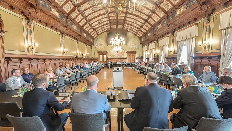 Der Stadtrat Leer gehören 39 Mitglieder inklusive Bürgermeister an. Foto: Ortgies