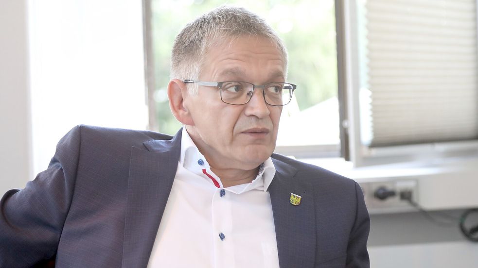 Landrat Olaf Meinen will Strafanzeige stellen. Foto: Romuald Banik