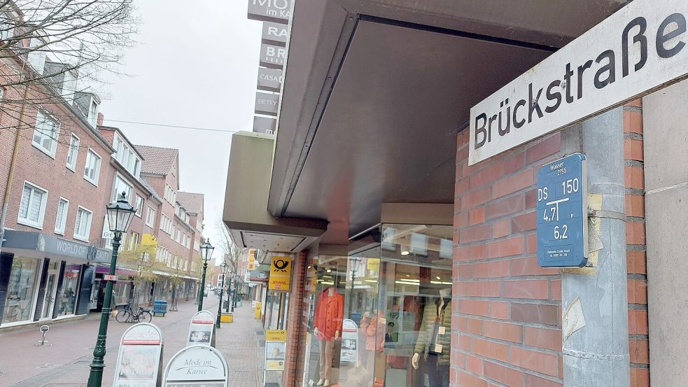 Emden hat drei Fußgängerzonen: in der Brückstraße, der Großen Straße und der Straße Zwischen Beiden Sielen.