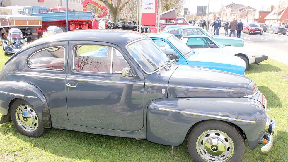 Auch in diesem Jahr werden zum Frühlingsfest in Wiesmoor zahlreiche Oldtimer erwartet. Foto: Archiv/Niet