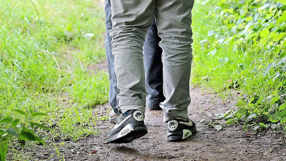 Lange Hose und festes Schuhwerk sind hilfreich. Symbolfoto: Pixabay