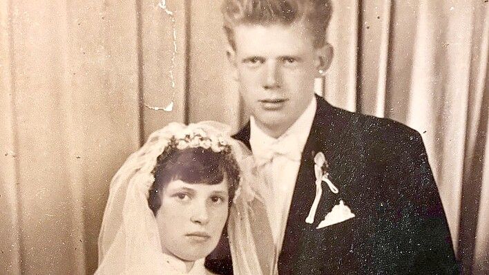 Dieses Foto zeigt Lüdia und Heinrichs Conrads am Tag ihrer Hochzeit am 6. Juni 1964. Da war sie 19 und er 21. Foto: privat