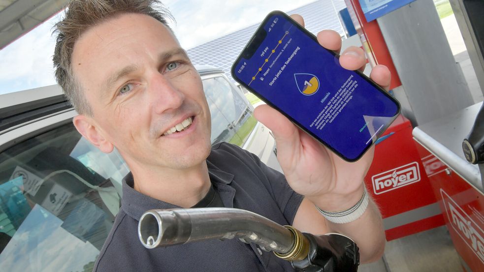 Stephan Leonhard nutzt seit einiger Zeit die TankApp ryd. Und ist sehr angetan davon. Foto: Ortgies