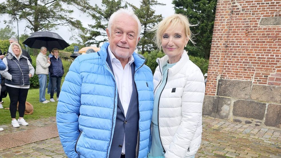 Unter den Gästen: Wolfgang Kubicki, stellvertretender Bundesvorsitzender der FDP, mit seiner Frau Annette. Foto: Wolfgang Barth