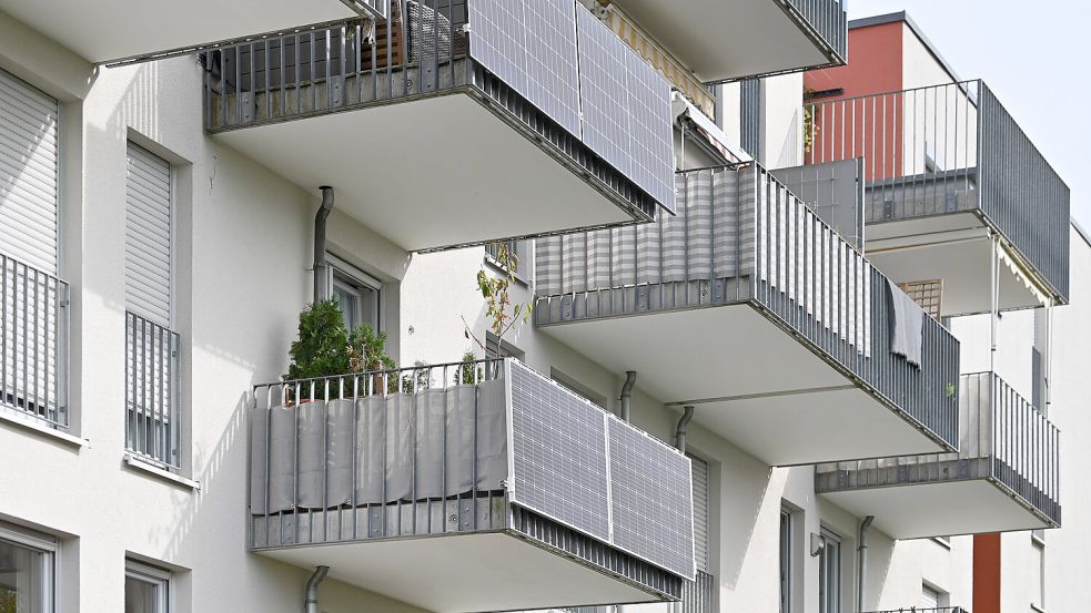 Den eigenen Strom zu Hause produzieren: Das ist bei einer privaten Solaranlage zu beachten. Foto: IMAGO / Sven Simon