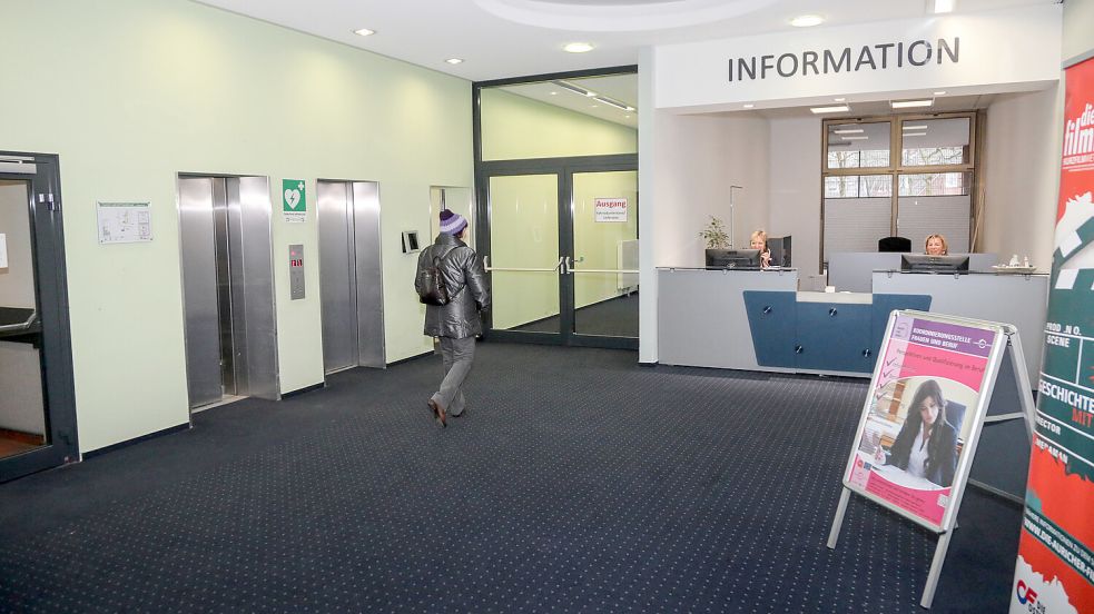 Das Foyer des Auricher Kreishauses mit dem Zugang durch den Caro wurde im März 2018 fertiggestellt. Foto: Romuald Banik