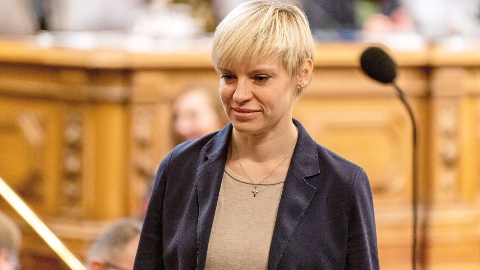 Gegen die Hamburger AfD-Politikerin Olga Petersen läuft ein Parteiausschlussverfahren. Foto: IMAGO/Eibner