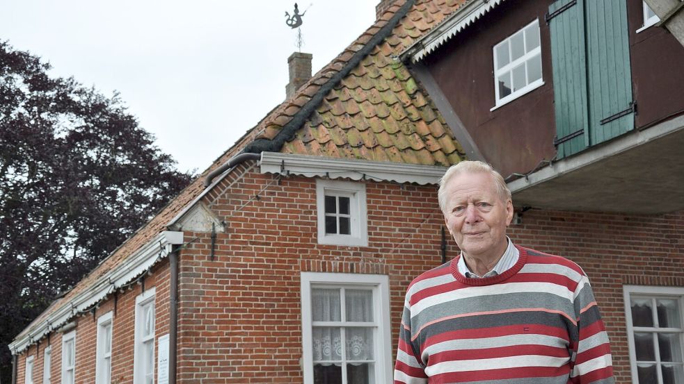 Heyo Gerhard Onken ist Müllermeister im Ruhestand. Den nutzt er unter anderem dafür, um die Erinnerungen anderer zu konservieren. Er macht Interviews mit Zeitzeugen, die im Film festgehalten und einem breiten Publikum zugänglich gemacht werden. Foto: Ullrich